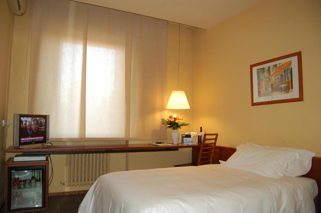Hotel Mariani Jesi Buitenkant foto