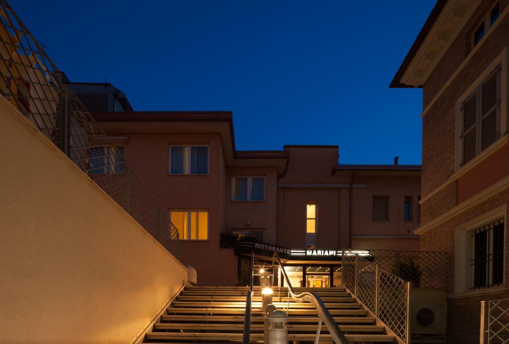 Hotel Mariani Jesi Buitenkant foto