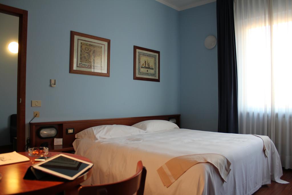 Hotel Mariani Jesi Buitenkant foto