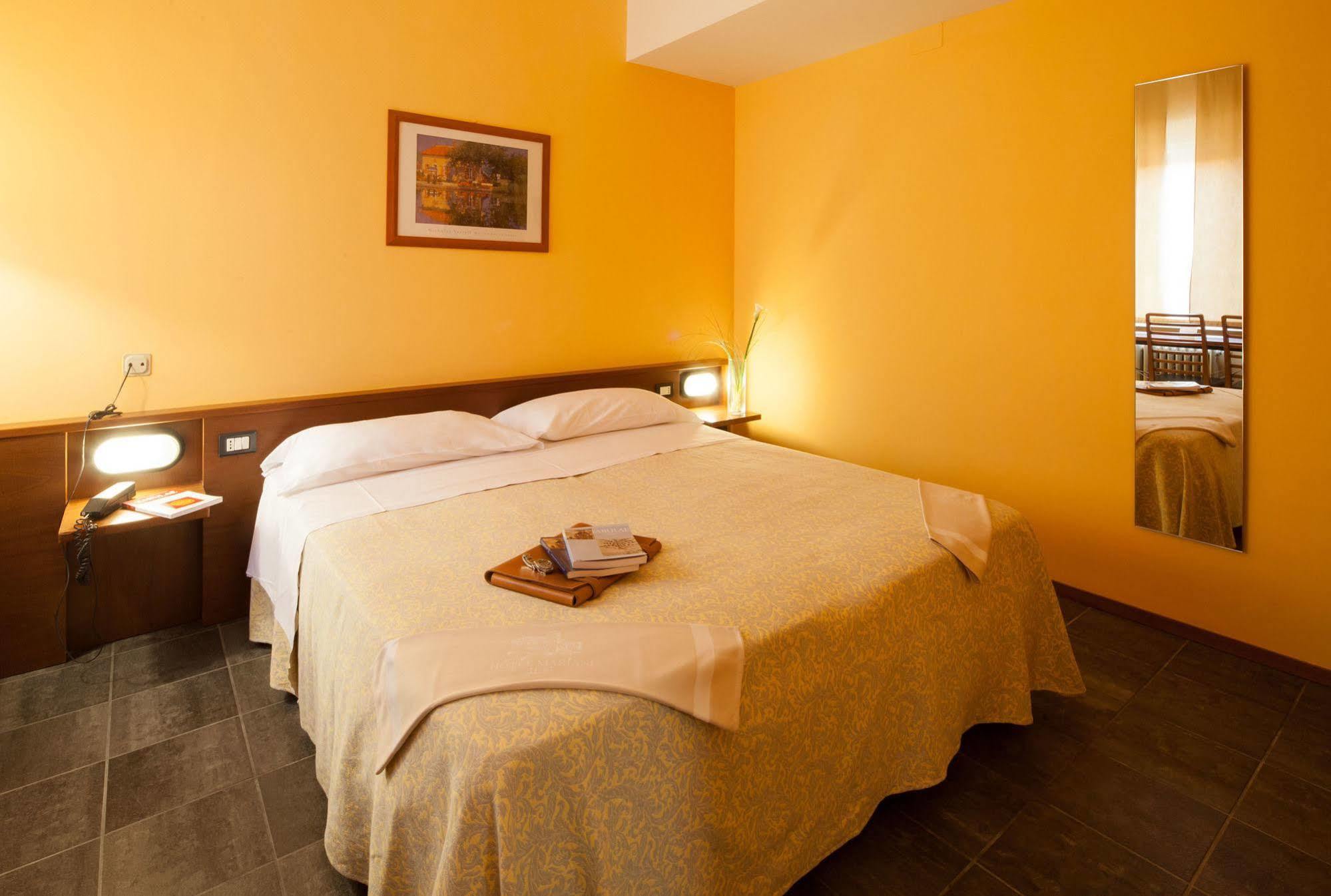 Hotel Mariani Jesi Buitenkant foto