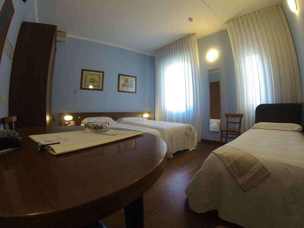 Hotel Mariani Jesi Kamer foto